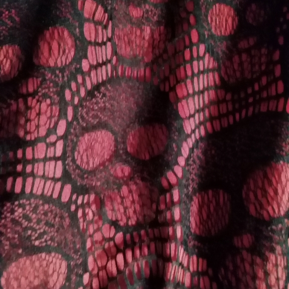 🔥Host pic🔥NWOT corset style skull print tunic - Picture 3 of 6